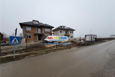 Casă cu 5 camere cu Teren 500 Mp în Central - 2