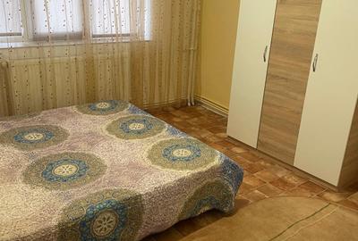 Apartament 2 camere decomandat - zona Dacia - 400 euro/luna  (Cod E2) - 3