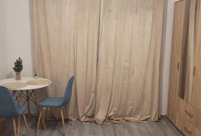 Garsonieră decomandată în Central - 3