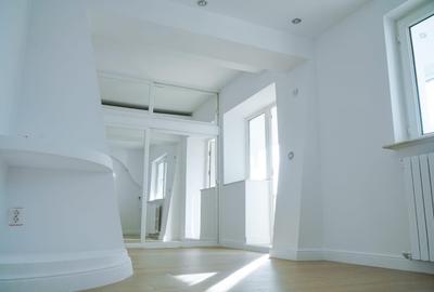 Vând duplex etajul 4 și 5 zona Trocadero - 3