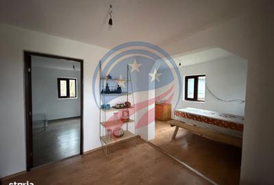 Casă cu 4 camere în Central - 9