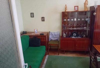 Garsonieră decomandată în Central - 9