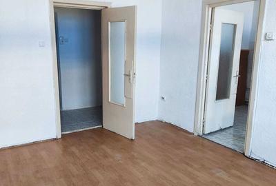 Garsonieră decomandată în Turnișor - 3