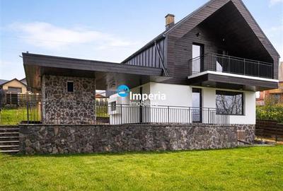 Casă individuală cu 5 camere cu Canalizare în Bucium