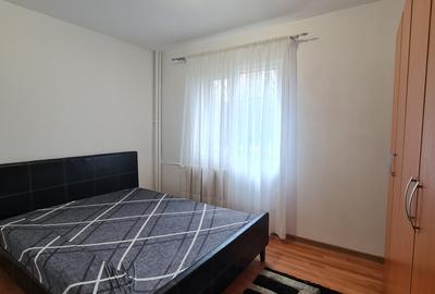 Apartament cu 2 camere semidecomandat, mobilat în Alexandru Obregia