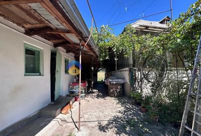 Casa + teren de vanzare - Zanesti - 5