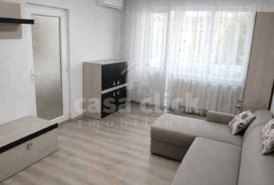 Apartament cu 2 camere decomandat în Micro 17 - 1