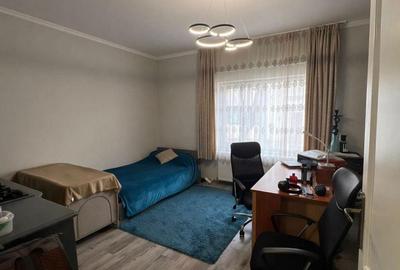 Casă cu 3 camere în Central - 14