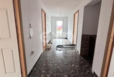 Casă individuală cu 6 camere cu Canalizare în Racovița - 7