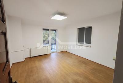 Casa de inchiriat, Strada Republicii,  D+P+2E, curte proprie de 550 mp Casa de inchiriat, Strada Republicii,  D+P+2E, curte proprie de 550 mp - 9