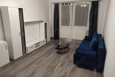 Proprietar inchiriez apartament renovat 2 camere, mobilat, Bd. Vlahu?a langa Scoala Generala 27 - 1