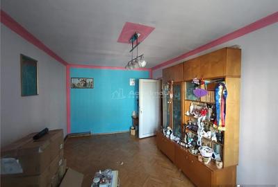 Caransebes, 4 Cam., Dec., Et.2, Zona Pipirig - 15