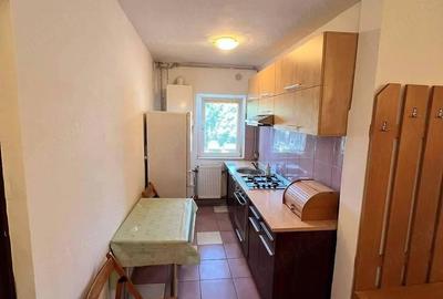 Garsonieră decomandată în Central