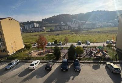 Apartament de 2 camere decomandat, zona Pori, Floresti - 9