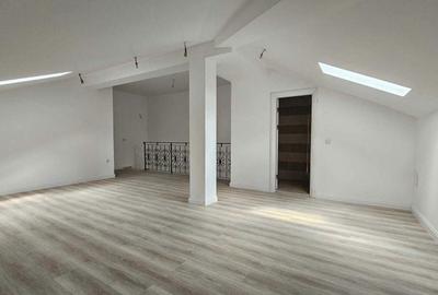Casă cu 4 camere decomandat în Central - 5