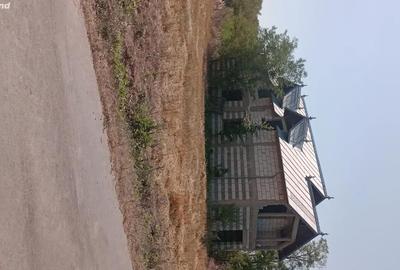 Casă cu 6 camere în Vlăngărești - 1