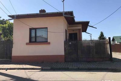 Casă cu 3 camere cu Teren 180 Mp în Central - 8