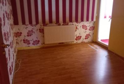 Apartament cu 3 camere decomandat în Calea Caransebeșului - 2