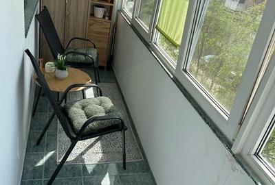 Apartament cu 3 camere semidecomandat în Aurel Vlaicu