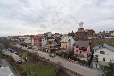 Apartament cu 3 camere decomandat în Prundu - 2