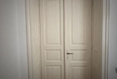Casă cu 8 camere cu Teren 132 Mp în Gara de Nord - 12