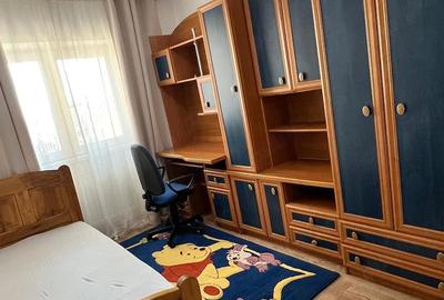 Apartament cu 3 camere decomandat în Central - 3