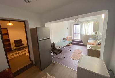 Garsoniera spatioasa, la curte - 2