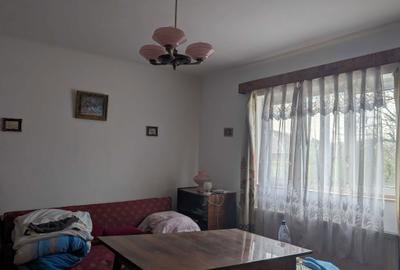 Casă cu 3 camere decomandat în Ultracentral - 2