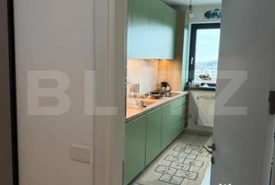Apartament cu 3 camere decomandat în Tractorul - 2