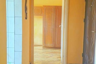 Apartament cu 3 camere semidecomandat, mobilat în Țiglina 1 - 8