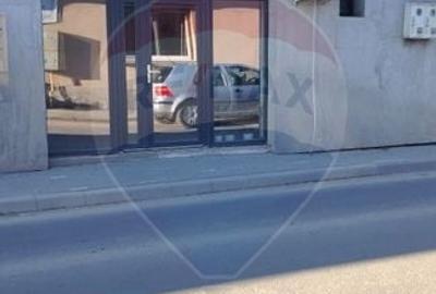Spațiu comercial, de 42 mp, în Central - 5