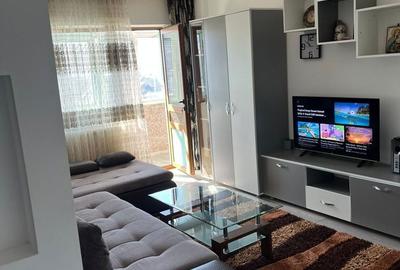 Apartament cu 3 camere decomandat în Exterior Vest - 1