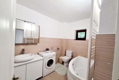 Casă cu 4 camere cu Teren 500 Mp în Agrement Ostroveni