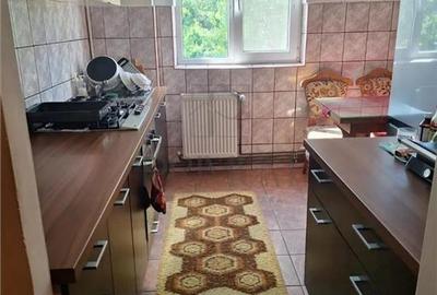 DACIA - 3 CAM - ETJ.2 - CENTRALA - BOXA - ZONA EXCELENTA - SPATIOS DACIA - 3 CAM - ETJ.2 - CENTRALA - BOXA - ZONA EXCELENTA - SPATIOS - 3