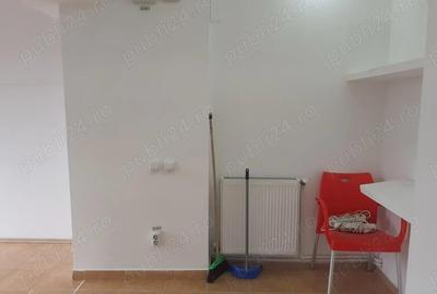Spațiu comercial, de 15 mp, în Tineretului - 13
