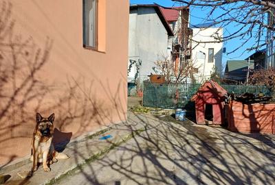 Casă cu 4 camere cu Canalizare în Exterior Vest