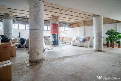 Spațiu comercial, de 210 mp, în Silva - 2