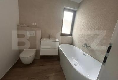 Casă cu 5 camere cu Teren 250 Mp în Central - 2
