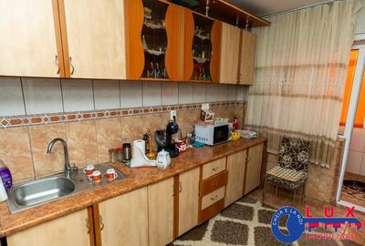 ID 4222 SUPER PRET Apartament 4 camere *Str. ETERNITATII - 9