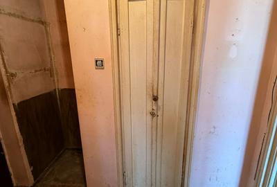 Apartament cu 2 camere semidecomandat în Săsar