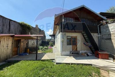 Casă individuală cu 2 camere în Bistrița Lac