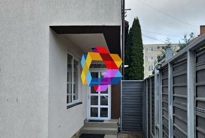 Oportunitate - Apartament cu trei camere in vila, zona Tractorul 70 mp - 27