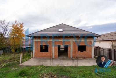 Casă cu Teren 1051 Mp în Central - 18