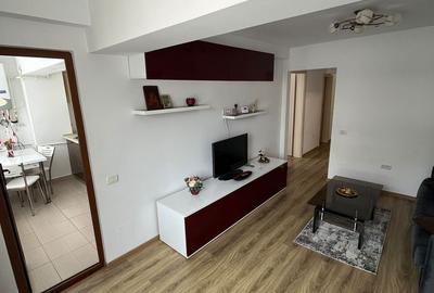Apartament cu 2 camere decomandat, mobilat în Kamsas
