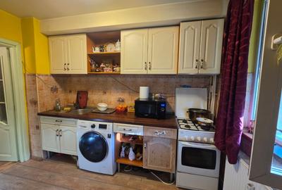 Apartament cu 3 camere decomandat în Titan - 4
