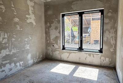Casă cu 3 camere cu Teren 600 Mp în Central - 2