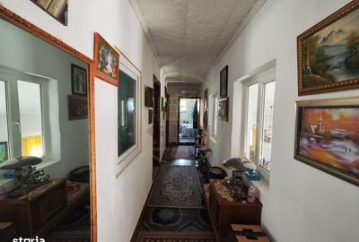 Casă cu 4 camere în Leamna de Sus - 11