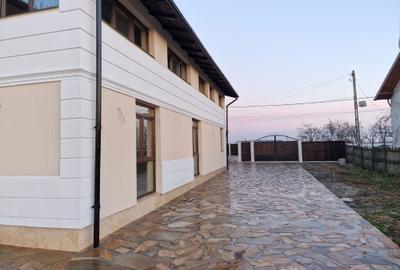 Casă cu 4 camere în Ciocănești - 4