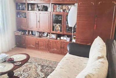 Buziasului - 1 camera - decomandat - spatios - CENTRALA PROPRIE