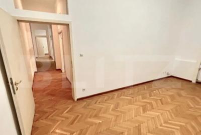 Apartament cu 5 camere semidecomandat în Central - 2